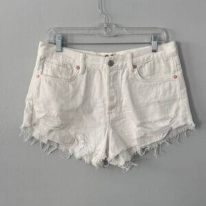 We The Free Women's White Distressed Shorts Beach Boho Sexy Travel Vacay Sz 28